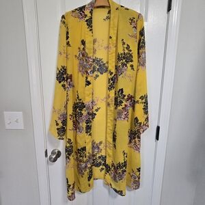 Jorja Yellow Floral Semi Sheer Lightweight Robe Kimono Medium